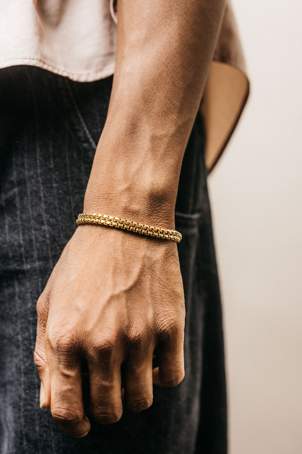 Mono Box Bracelet Gold